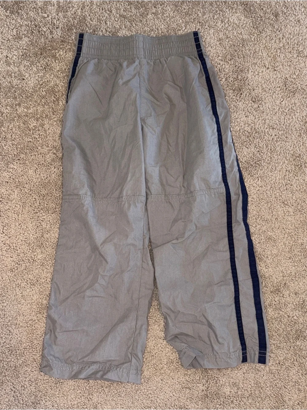 Carter's Gray Athletic Pants with Navy Side Stripes Size: 5